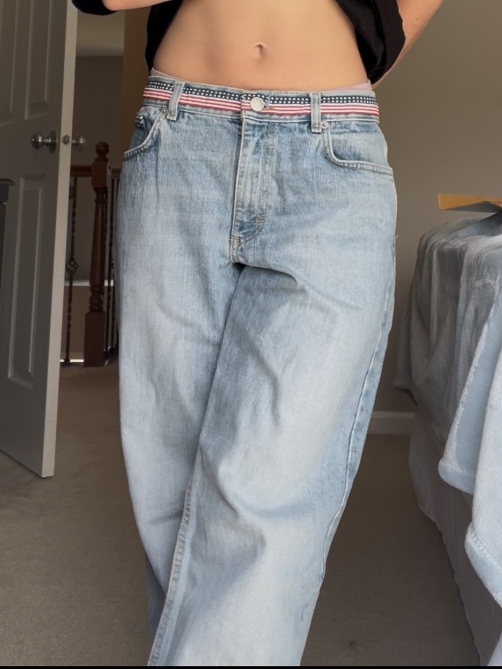 VINTAGE 01 Tommy Hilfiger Light Wash Boyfriend Jeans with American flag waist